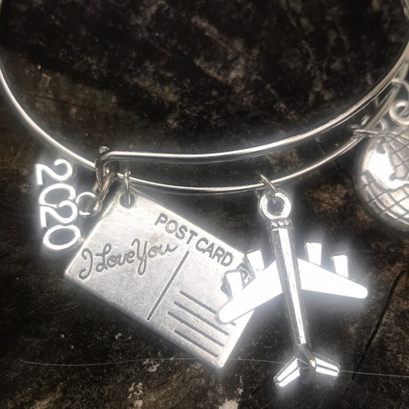 Traveling charm bracelet - Picture 4 of 8